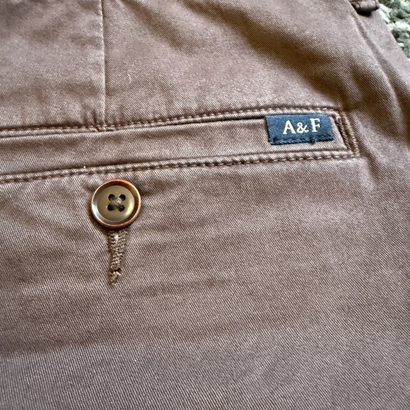 Abercrombie & Fitch Brown Preppy & Stretch Fit Shorts - Picture 5 of 5